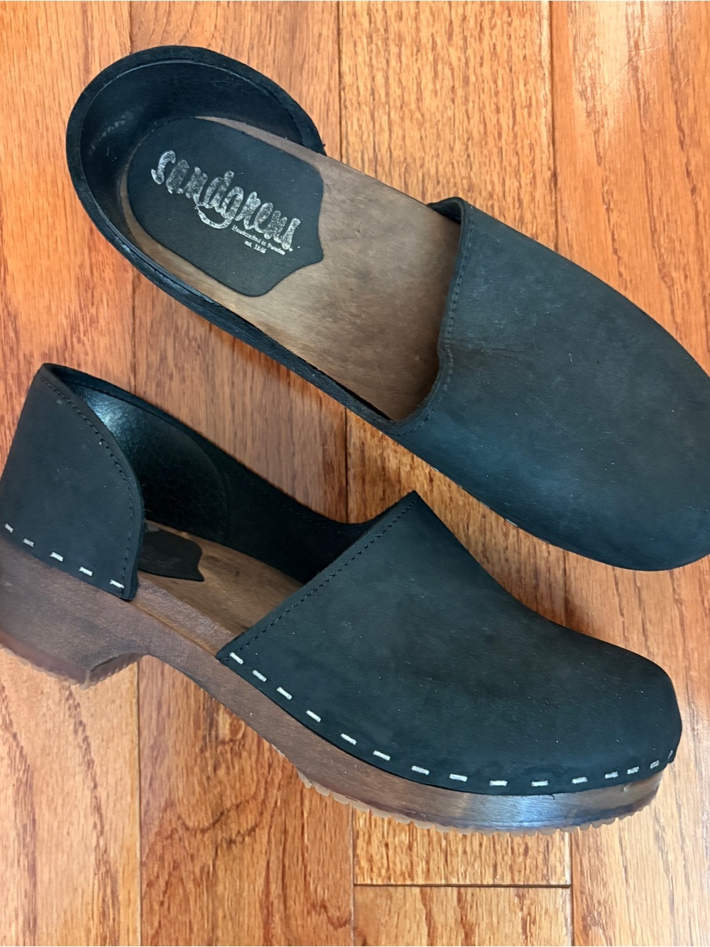 Santiago Black Leather Clog Mules — Women's Slip-On Comfort